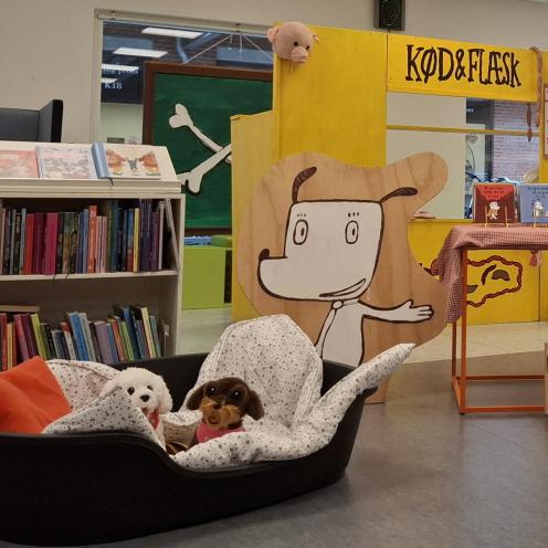 Udstilling med Hunden Ib på Vestamager Bibliotek 
